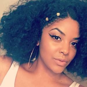 Meet your Posher, Savannah